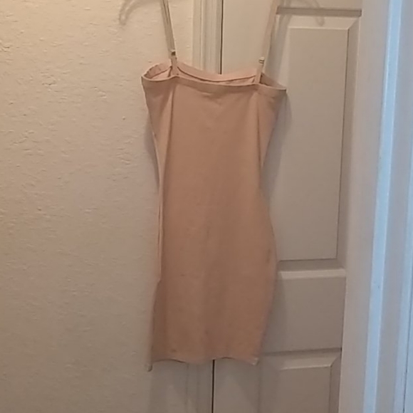 Assets By Spanx Shapewear Slip Bundle - Picture 4 of 13